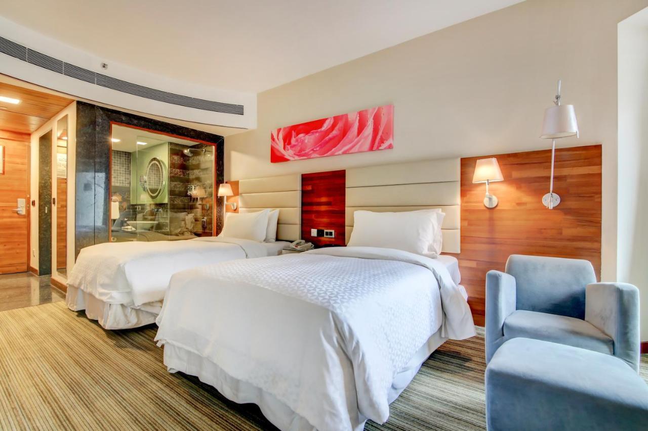 โฟร์ พอยต์ บาย เชอราตัน วิสาขะปัตนัม Hotel วิสาขปัตนัม ภายนอก รูปภาพ