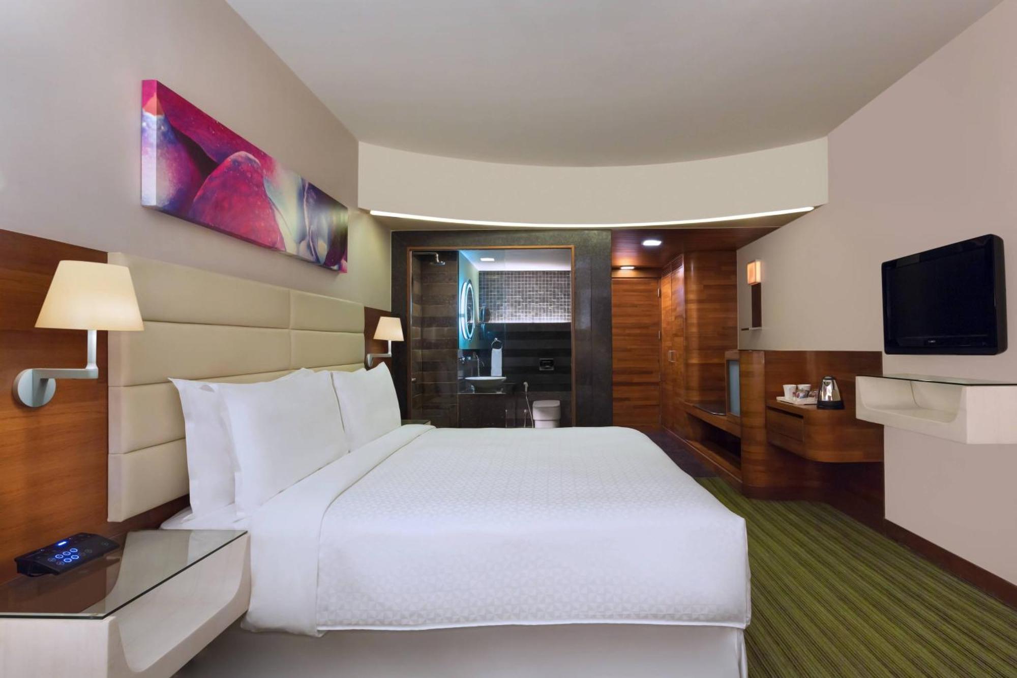 โฟร์ พอยต์ บาย เชอราตัน วิสาขะปัตนัม Hotel วิสาขปัตนัม ภายนอก รูปภาพ