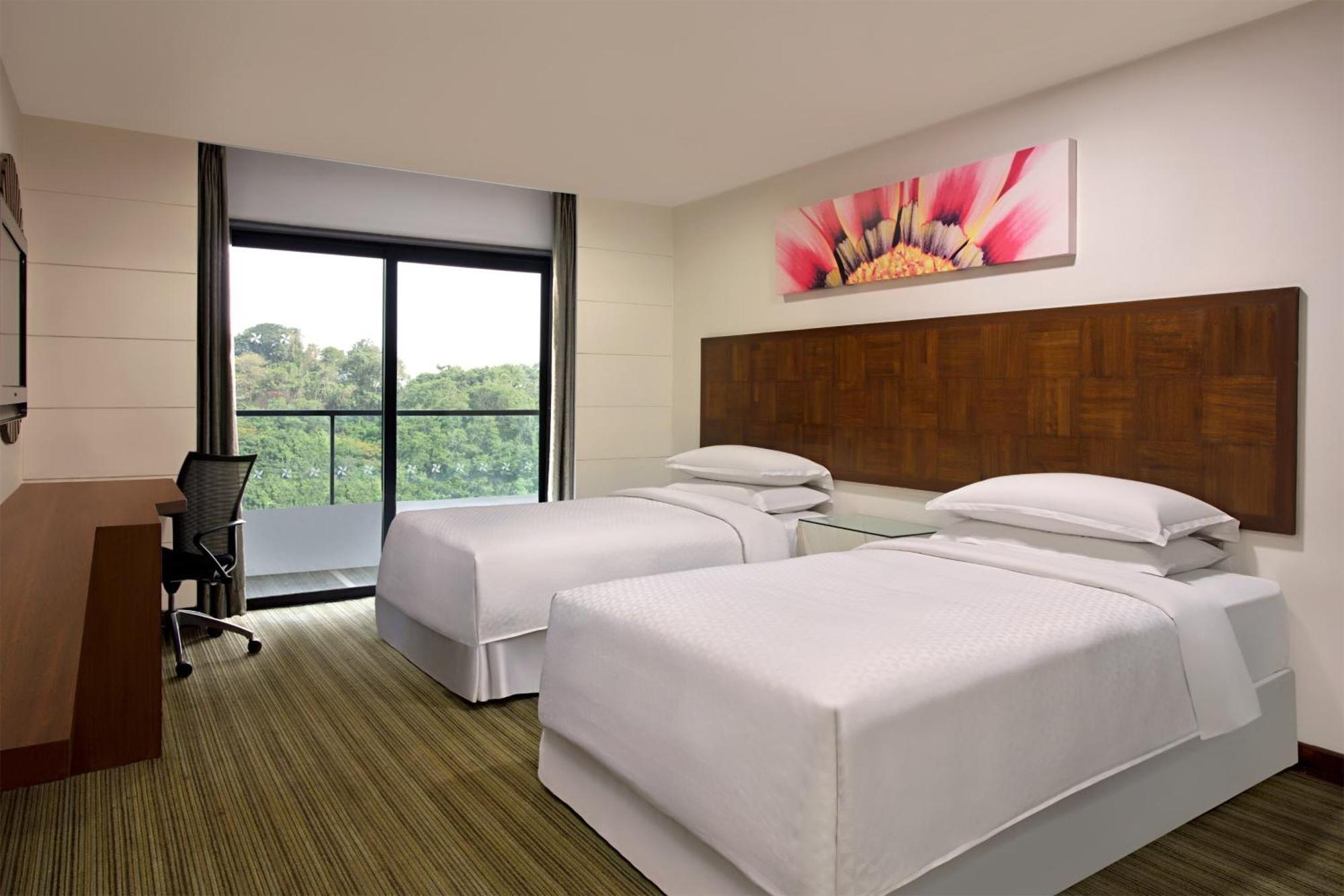 โฟร์ พอยต์ บาย เชอราตัน วิสาขะปัตนัม Hotel วิสาขปัตนัม ภายนอก รูปภาพ