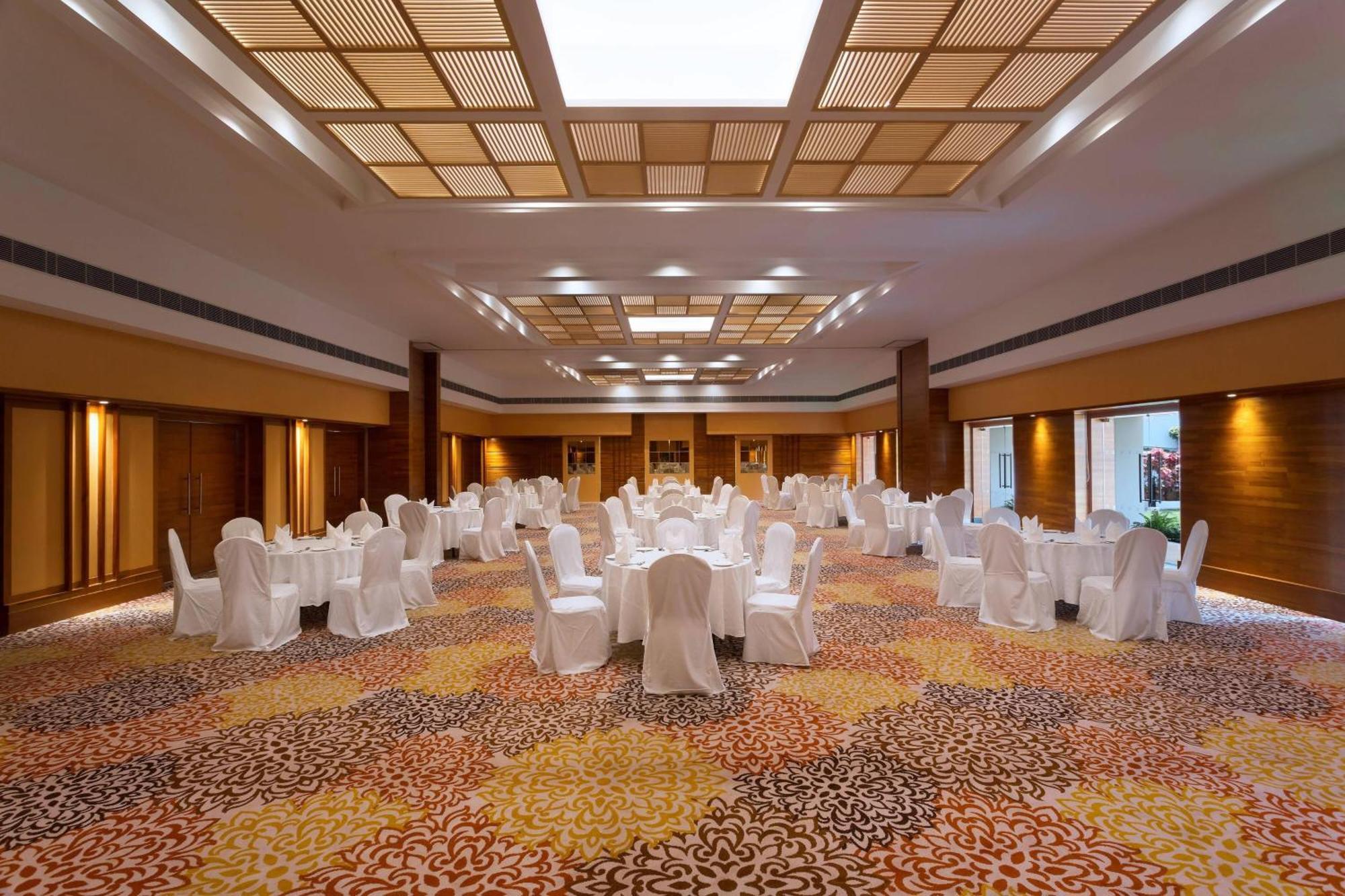 โฟร์ พอยต์ บาย เชอราตัน วิสาขะปัตนัม Hotel วิสาขปัตนัม ภายนอก รูปภาพ