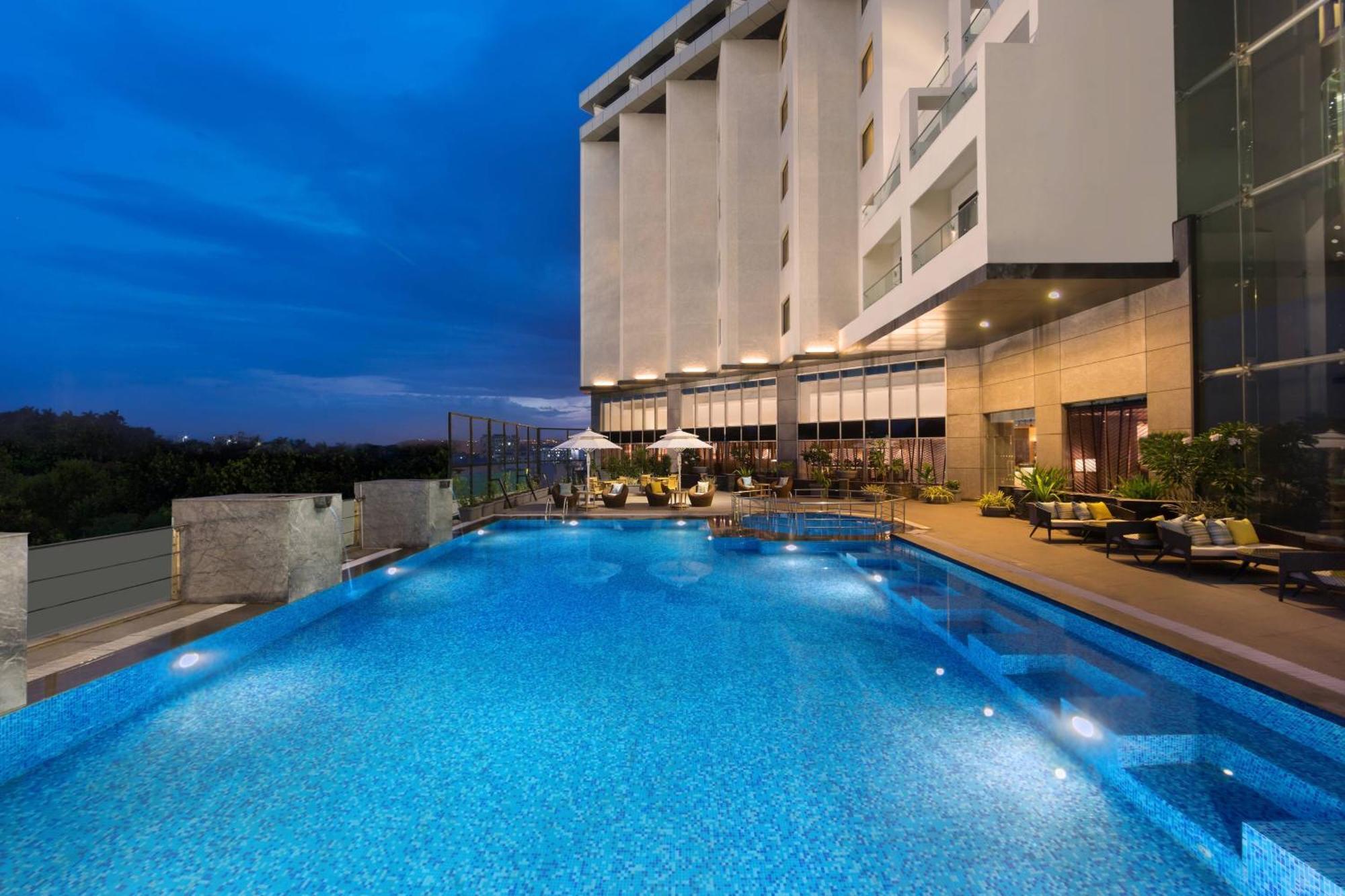 โฟร์ พอยต์ บาย เชอราตัน วิสาขะปัตนัม Hotel วิสาขปัตนัม ภายนอก รูปภาพ