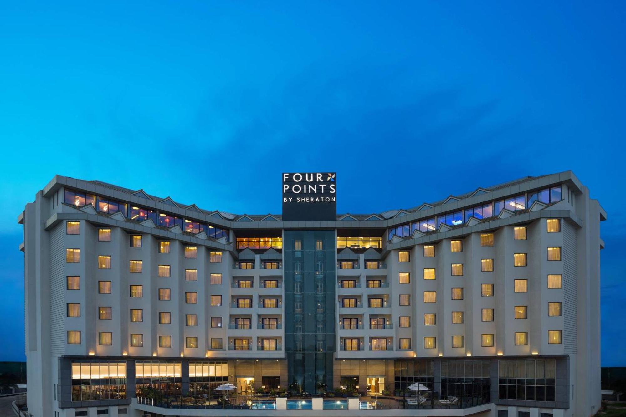 โฟร์ พอยต์ บาย เชอราตัน วิสาขะปัตนัม Hotel วิสาขปัตนัม ภายนอก รูปภาพ