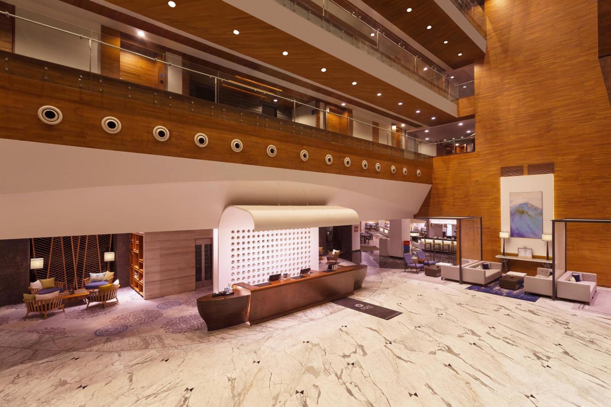 โฟร์ พอยต์ บาย เชอราตัน วิสาขะปัตนัม Hotel วิสาขปัตนัม ภายนอก รูปภาพ