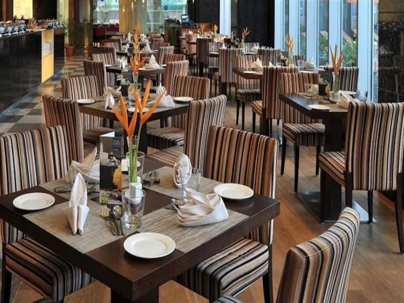 โฟร์ พอยต์ บาย เชอราตัน วิสาขะปัตนัม Hotel วิสาขปัตนัม ภายนอก รูปภาพ
